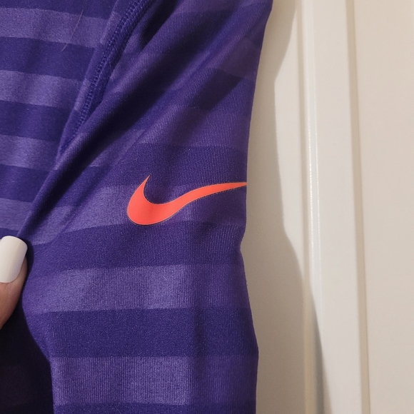 Nike Dri Fit Shirt - Picture 2 of 3